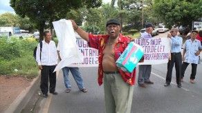 Jubilados se reunieron con el director de la CSS