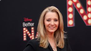 Lisa Kudrow es calificada como uno de los peores seres humanos de la Tierra