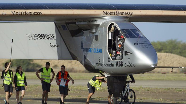 Solar Impulse 2 listo para próxima etapa en su vuelta al mundo