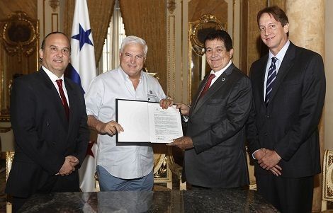 Deciden que Ciudad Hospitalaria se llame Ricardo Martinelli Berrocal