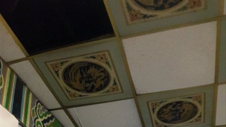 Sinaproc encuentra pirotecnia escondida en techo de comercios