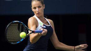 Karolina Pliskova vence a Osaka y avanza en Toronto