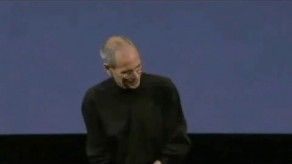 El genio de Apple, Steve Jobs dice adiós a la compañía