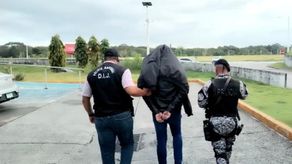 El hombre fue capturado en el corregimiento de Don Bosco, por su vinculación a delitos contra el orden económico, a través del phishing. El hombre fue capturado en el corregimiento de Don Bosco, por su vinculación a delitos contra el orden económico, a través del phishing.