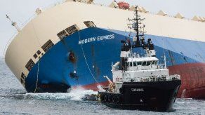 Buque de bandera panameña naufraga en Francia