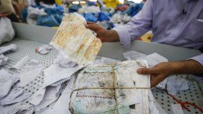 Israel devuelve a palestinos diez toneladas de correo retenido durante años