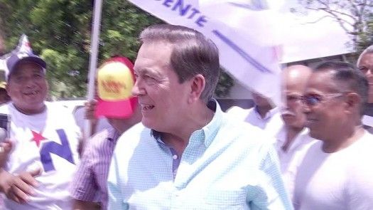 Laurentino Nito Cortizo realiza recorrido por Puerto Caimito