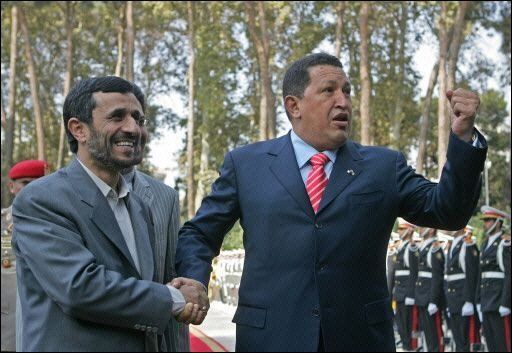 Venezuela estrecha su alianza económica con Irán