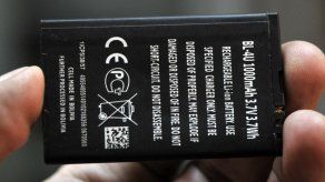 Panel propone prohibir baterías de litio en aviones