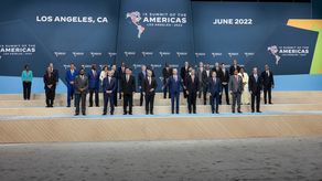 En el plano doméstico, Feinberg apunta que la fragmentación política de Washington influyó en la Cumbre.