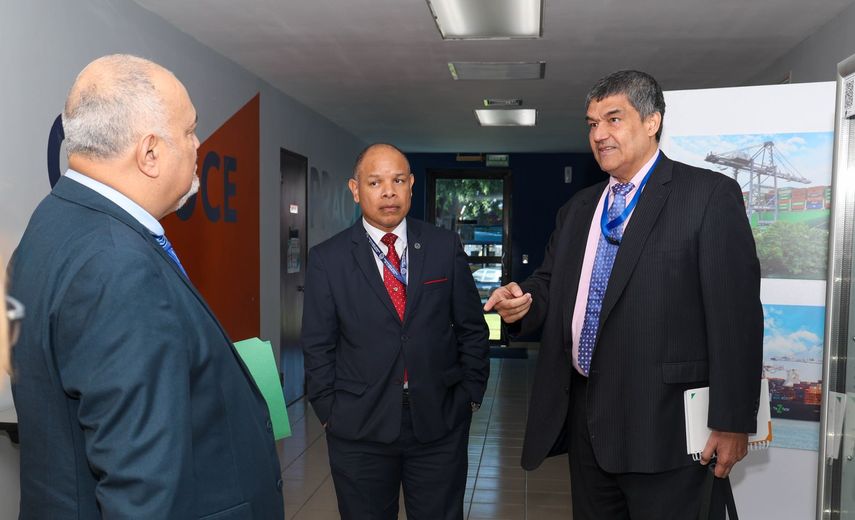 Subcontralor General de la República visita Panama Ports Company
