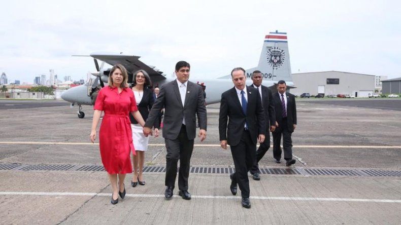 Presidente Alvarado sostiene su primera reunión con Cortizo