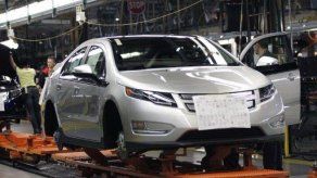 GM llama a reparación 8.000 autos eléctricos Volt