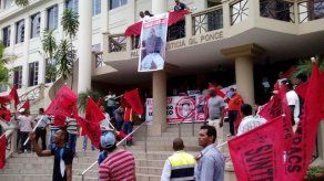 Obreros del Suntracs protestan en la CSJ