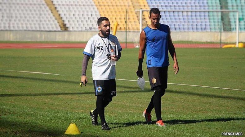 Rolando Escobar listo para su regreso tras lesión de ligamento cruzado