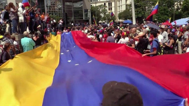 Impotencia, frustración, rabia: la calle se enfrió para la oposición venezolana