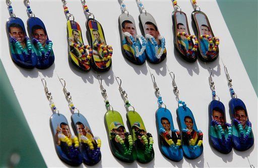 Denuncian apoyo ilegal de militares a Maduro