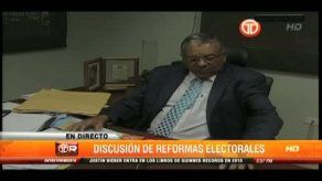 Primer día de reunión de bancadas por reformas sin avances