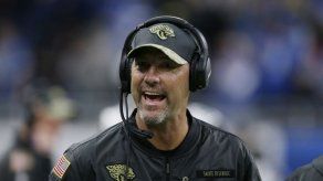 Jaguars despiden a entrenador tras caer ante Texans
