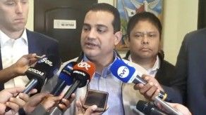 Suntracs y Minera Panamá firman acuerdo, obreros levantan paro Suntracs y Minera Panamá firman acuerdo, obreros levantan paro