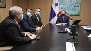 El mandatario panameño indicó que el país le ofrece ventajas y beneficios para que las empresas multinacionales como AXON puedan hacer negocios.