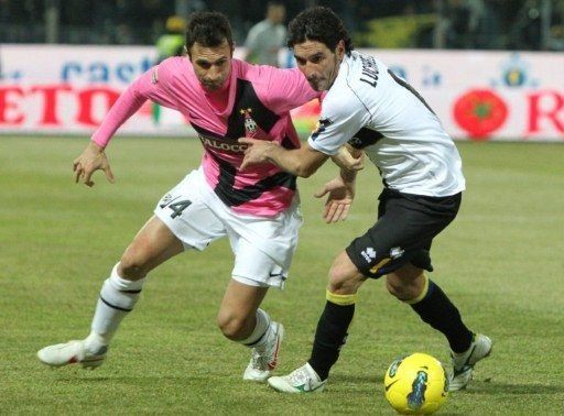 La Juventus empata con Parma y sigue segunda en el Calcio