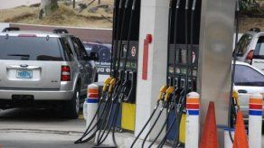 Baja en precio del combustible entra en vigencia este sábado