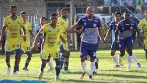 Panameño Ameth Ramírez anota su primer gol en El Salvador