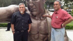 El CMB presenta estatua en homenaje a Rocky Marciano