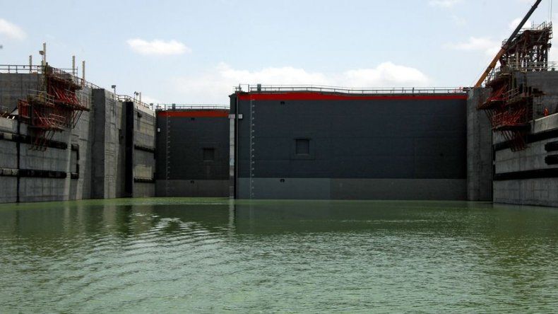 Falta de refuerzo causó fisura detectada en nueva esclusa del Canal de Panamá