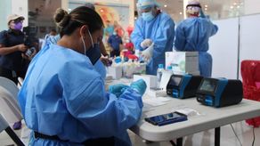 Las pruebas para detectar el COVID-19 se siguen haciendo a nivel nacional.