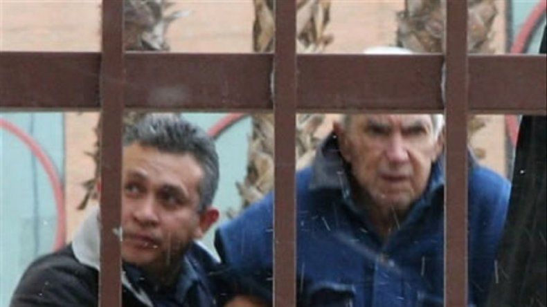 Abogados piden que Panamá solicite extradición de Posada Carriles