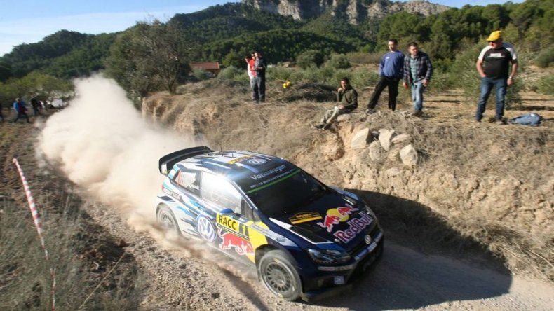 Ogier aventaja a Latvala tras la primera jornada del Rally de Cataluña