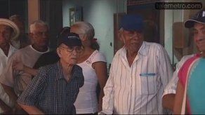 Primera entrega de bono 100 a los 70 del 2011