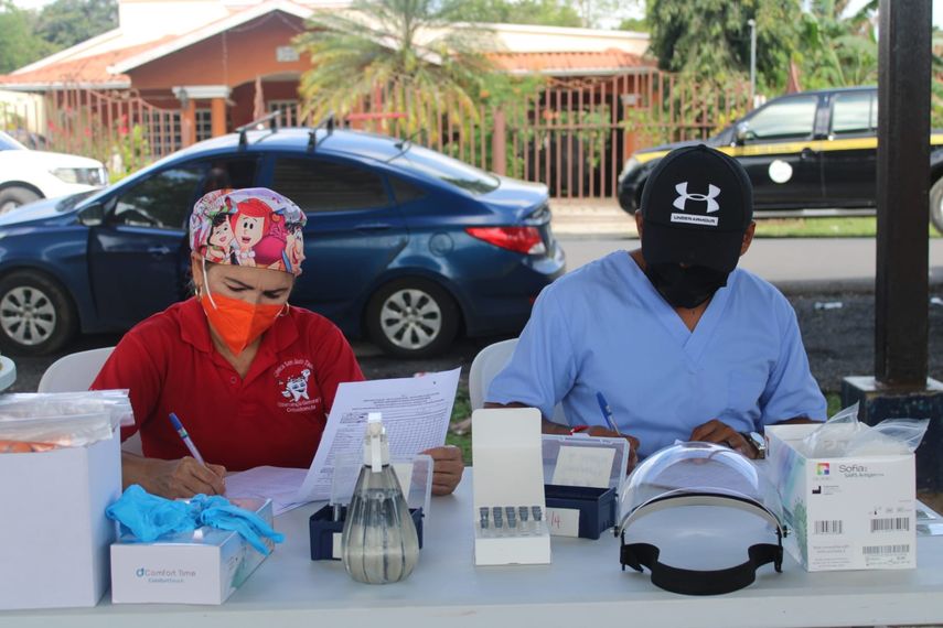 Puestos para la aplicación de pruebas para detectar covid-19.