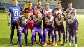 Veragüense golea y Tauro no pasa del empate ante Árabe Unido