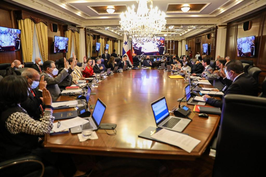 Consejo de Gabinete aprobando la eliminación de arancel de importación a productos de la canasta básica