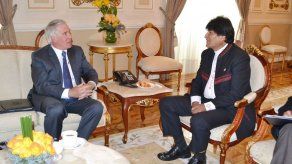 EEUU confía en construir paso a paso una relación productiva con Bolivia
