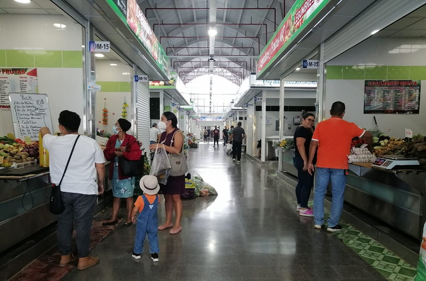 Casi todos los locales permanecen cerrados en Merca Panamá Casi todos los locales permanecen cerrados en Merca Panamá