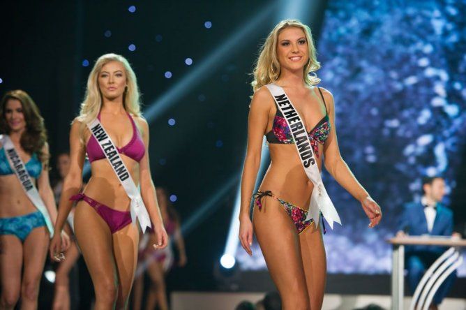 Competencia en traje de baño - preliminar del Miss Universo 2015