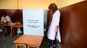 Bombay vota en la cuarta fase de las elecciones legislativas en India