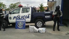 Hallan 42 kilos de cocaína en playa de Costa Esmeralda
