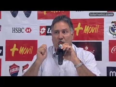 Alfredo Poyatos no ha presentado su renuncia, Chaluja