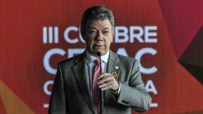 Santos alaba proceso de paz en Colombia y agradece a Venezuela