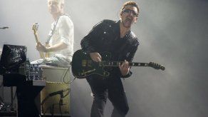 Bono: Podría no volver a tocar la guitarra tras su accidente