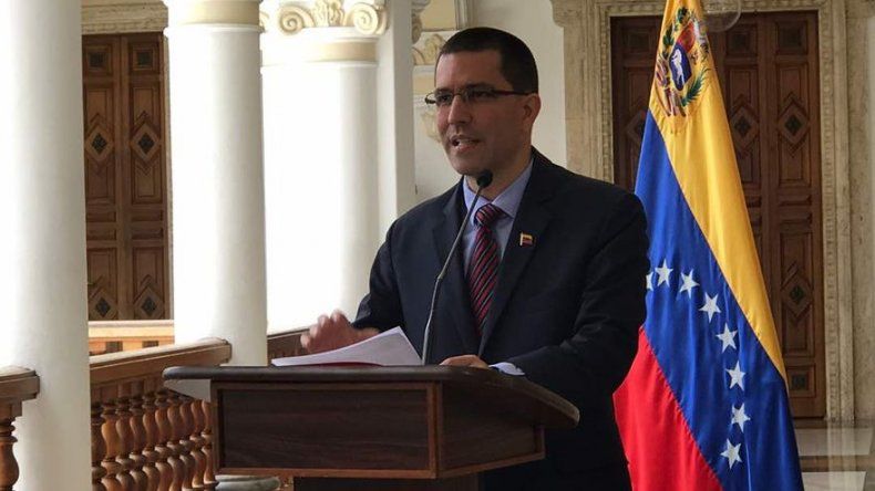 Cancillería acusa a Trump de amenazar a Venezuela