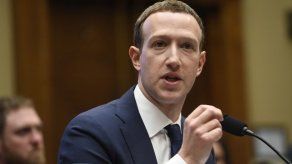 El Parlamento británico vuelve a citar a Mark Zuckerberg