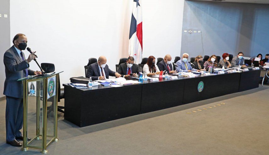 Vista de la Comisión de Gobierno durante la discusión en primer debate del proyecto de Reformas Electorales.