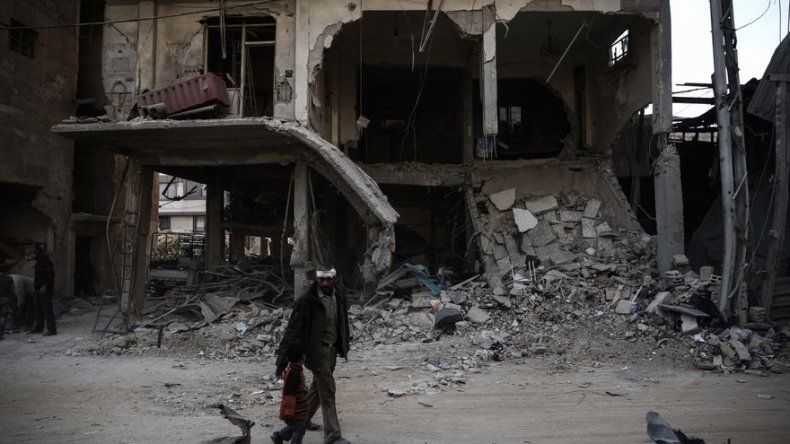 Convoy de ONU entrega ayuda humanitaria en Siria por primera vez en varias semanas