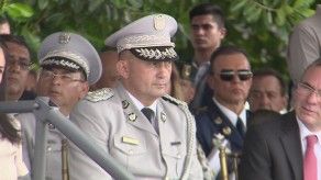 Pinzón se jubila y Vega Pino asume la dirección de la Policía Pinzón se jubila y Vega Pino asume la dirección de la Policía